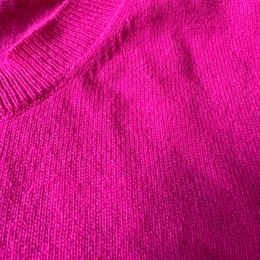 Gorgeous pink Jcrew sweater size XS